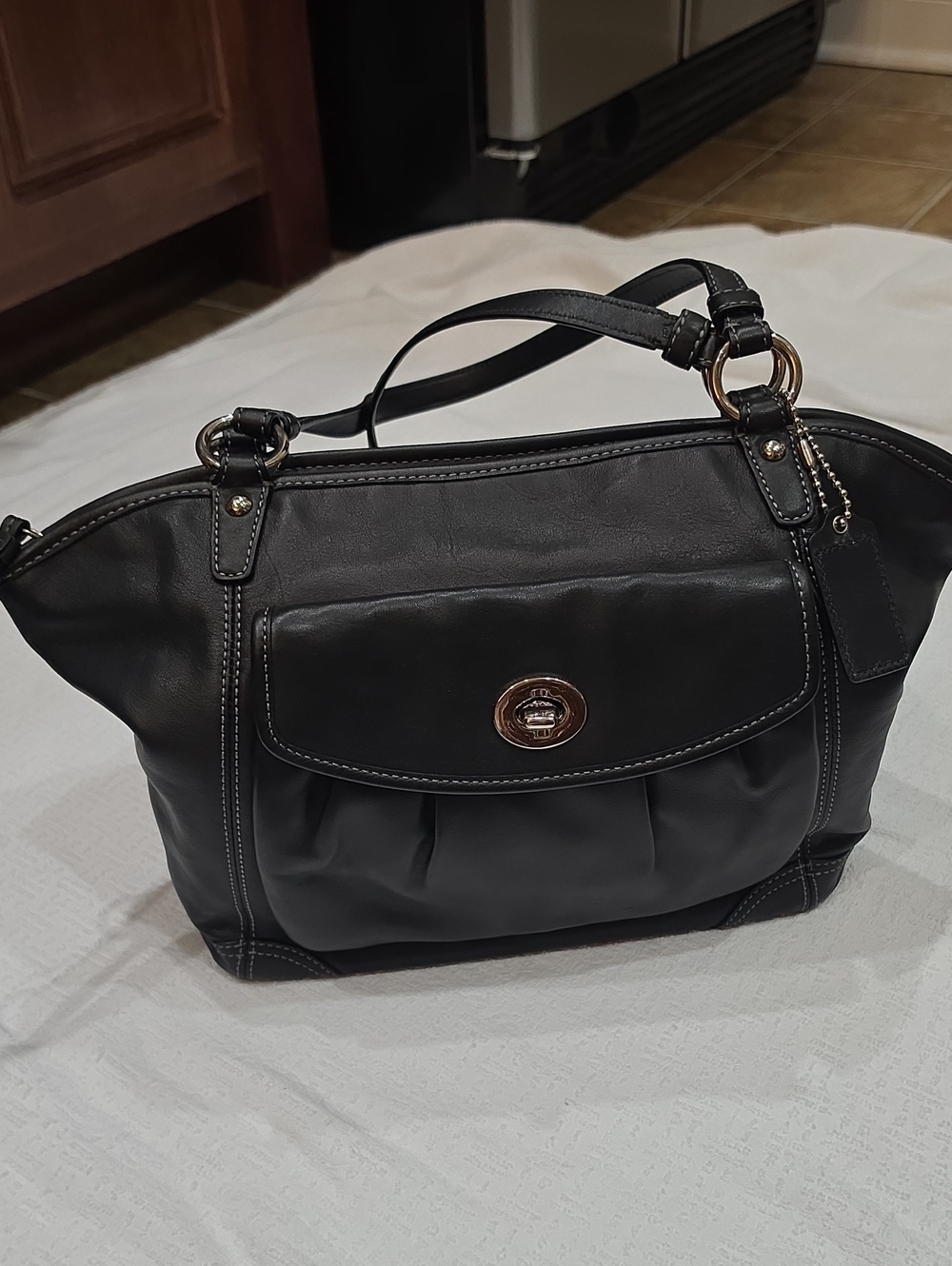 Authentic Coach Leah Tote Leather Bag